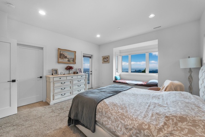 Photo 30 at 4061 St. Pauls Avenue, Upper Lonsdale, North Vancouver