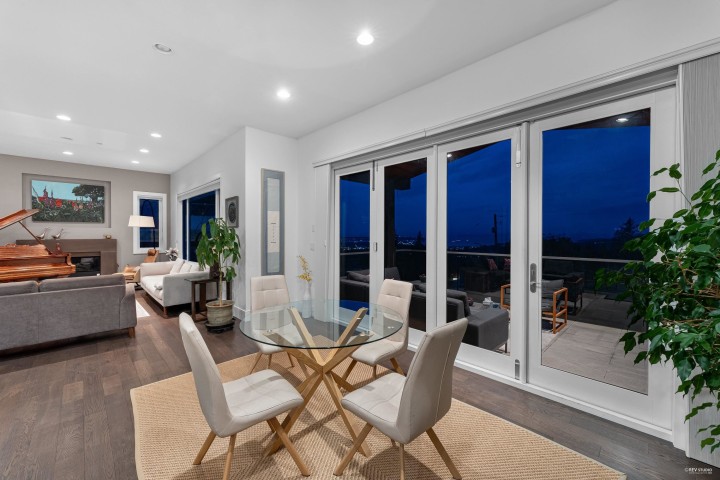 Photo 14 at 4061 St. Pauls Avenue, Upper Lonsdale, North Vancouver