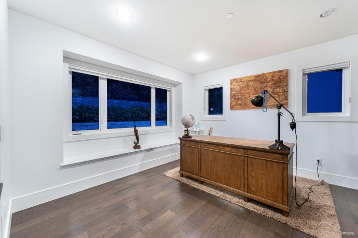 Photo 15 at 4061 St. Pauls Avenue, Upper Lonsdale, North Vancouver