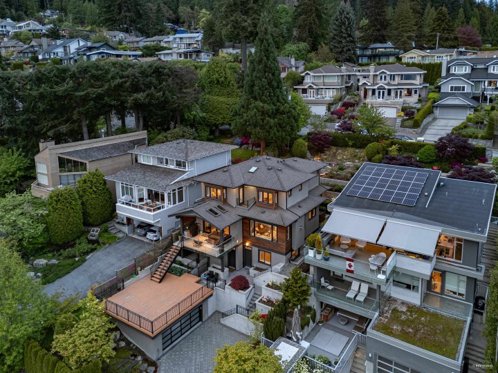 Photo 40 at 4061 St. Pauls Avenue, Upper Lonsdale, North Vancouver