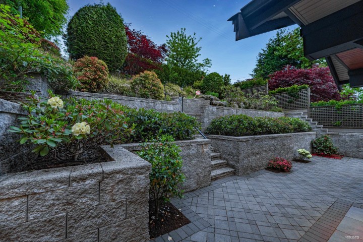 Photo 39 at 4061 St. Pauls Avenue, Upper Lonsdale, North Vancouver