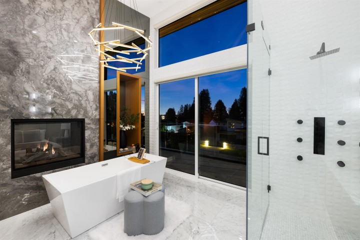 Photo 24 at 2495 Mathers Avenue, Dundarave, West Vancouver