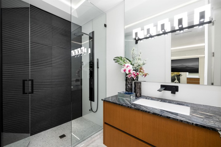 Photo 33 at 2495 Mathers Avenue, Dundarave, West Vancouver