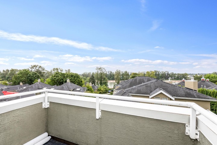 Photo 16 at 2313 Quayside Court, South Marine, Vancouver East