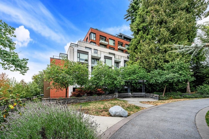 Photo 2 at 602 - 1561 W 57th Avenue, South Granville, Vancouver West