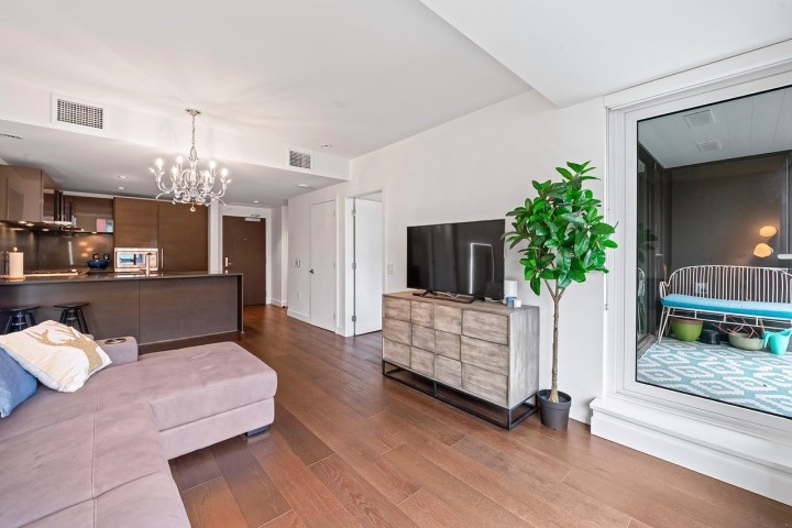 Photo 11 at 602 - 1561 W 57th Avenue, South Granville, Vancouver West