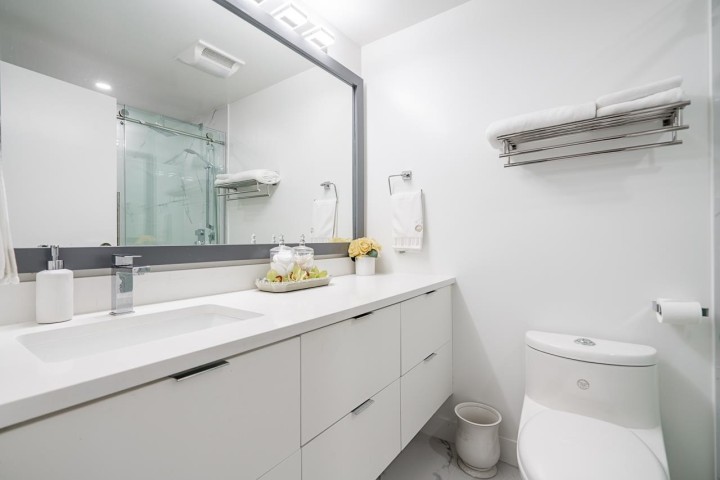 Photo 16 at 3306 - 1111 W Pender Street, Coal Harbour, Vancouver West