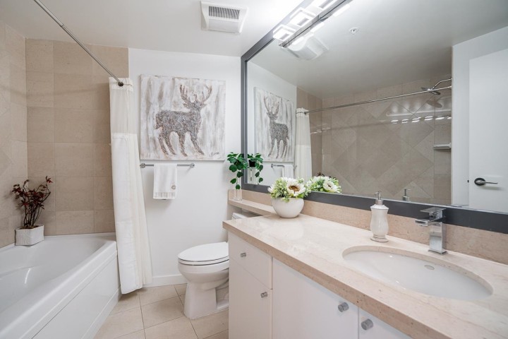 Photo 21 at 3306 - 1111 W Pender Street, Coal Harbour, Vancouver West