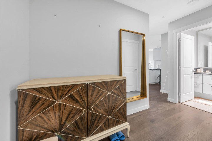 Photo 4 at 305 - 3487 Binning Road, University VW, Vancouver West