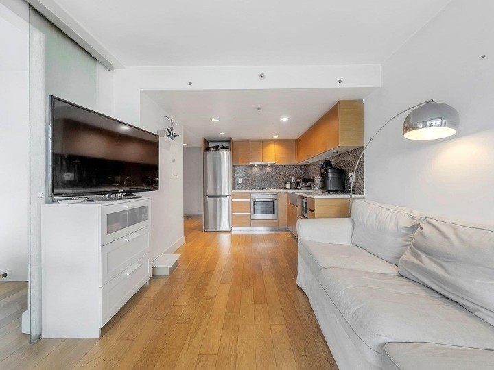 Photo 17 at 806 - 565 Smithe Street, Downtown VW, Vancouver West