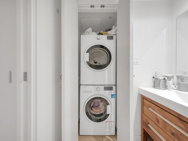 Photo 20 at 806 - 565 Smithe Street, Downtown VW, Vancouver West