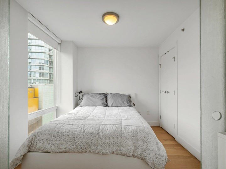 Photo 14 at 806 - 565 Smithe Street, Downtown VW, Vancouver West