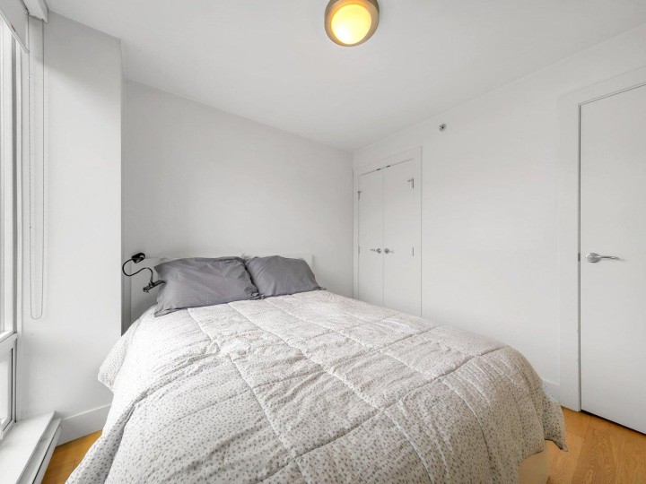 Photo 15 at 806 - 565 Smithe Street, Downtown VW, Vancouver West