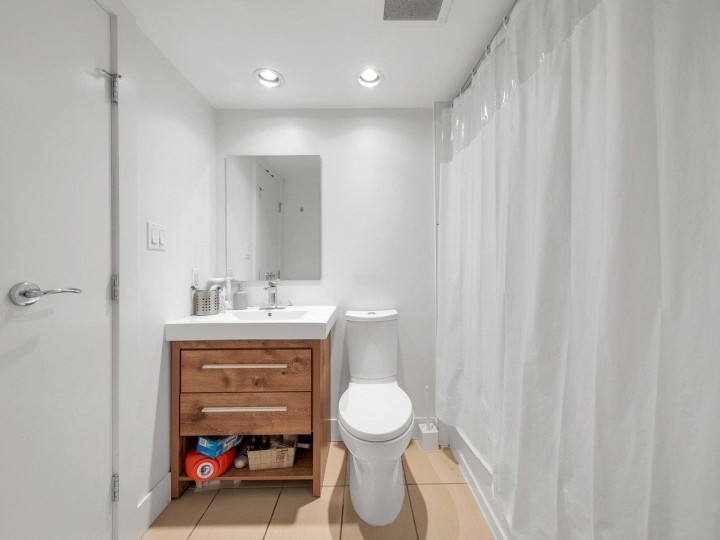 Photo 19 at 806 - 565 Smithe Street, Downtown VW, Vancouver West