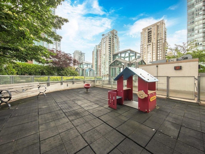 Photo 25 at 806 - 565 Smithe Street, Downtown VW, Vancouver West