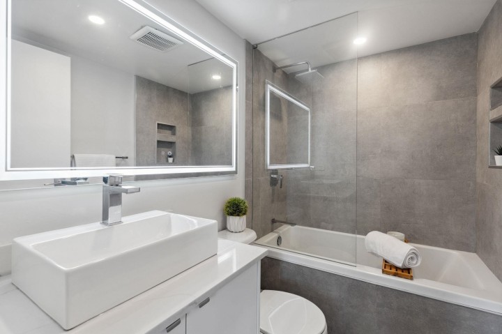 Photo 19 at 2406 - 1155 Seymour Street, Downtown VW, Vancouver West