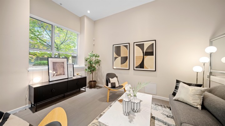 Photo 2 at 7 - 2188 W 8th Avenue, Kitsilano, Vancouver West