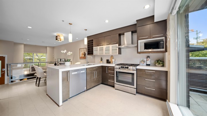 Photo 9 at 7 - 2188 W 8th Avenue, Kitsilano, Vancouver West