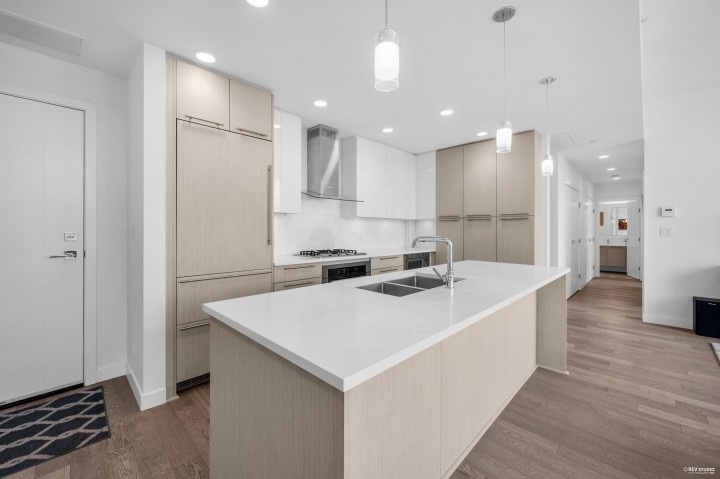 Photo 7 at 604 - 5077 Cambie Street, Cambie, Vancouver West