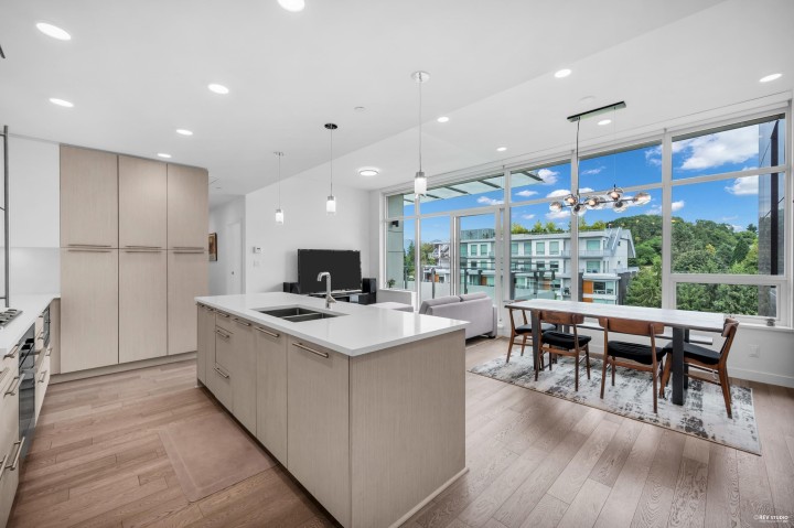 Photo 5 at 604 - 5077 Cambie Street, Cambie, Vancouver West