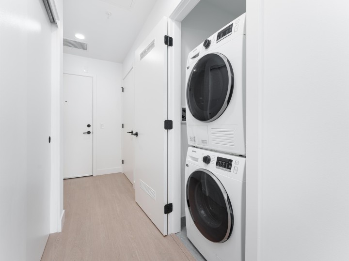 Photo 22 at 359 - 422 E 3rd Street, Lower Lonsdale, North Vancouver