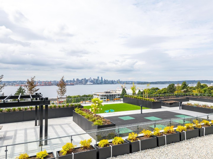 Photo 1 at 359 - 422 E 3rd Street, Lower Lonsdale, North Vancouver