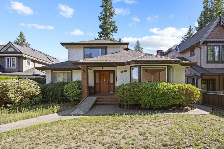 Photo 1 at 3848 W 38th Avenue, Dunbar, Vancouver West