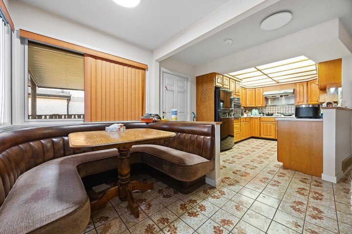 Photo 9 at 3848 W 38th Avenue, Dunbar, Vancouver West