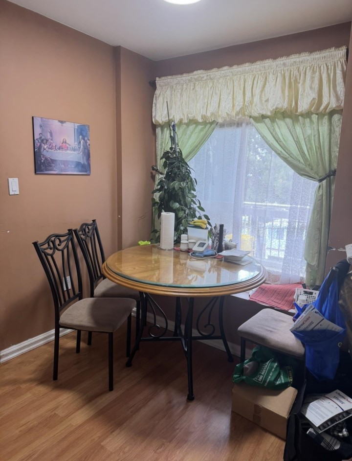 Photo 4 at 302 - 688 E 56th Avenue, South Vancouver, Vancouver East