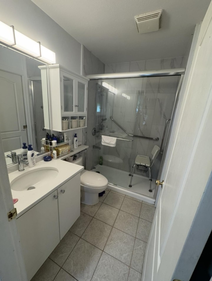 Photo 8 at 302 - 688 E 56th Avenue, South Vancouver, Vancouver East