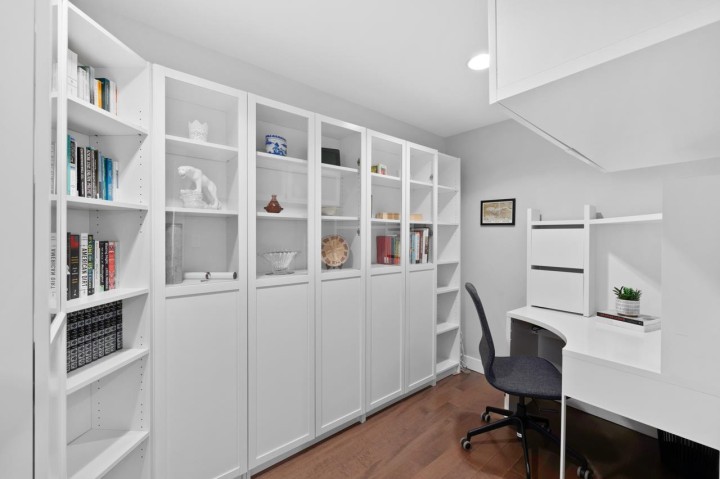 Photo 23 at 2302 - 1500 Howe Street, Yaletown, Vancouver West