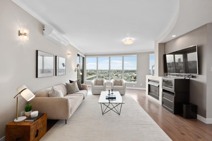 Photo 5 at 2302 - 1500 Howe Street, Yaletown, Vancouver West