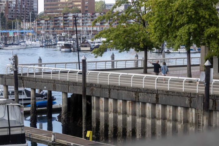 Photo 38 at 2302 - 1500 Howe Street, Yaletown, Vancouver West