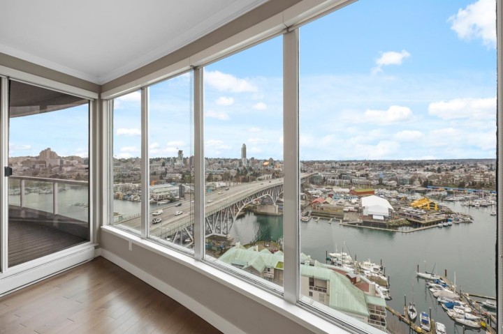 Photo 14 at 2302 - 1500 Howe Street, Yaletown, Vancouver West