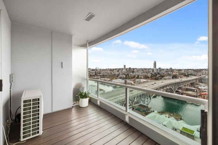 Photo 29 at 2302 - 1500 Howe Street, Yaletown, Vancouver West