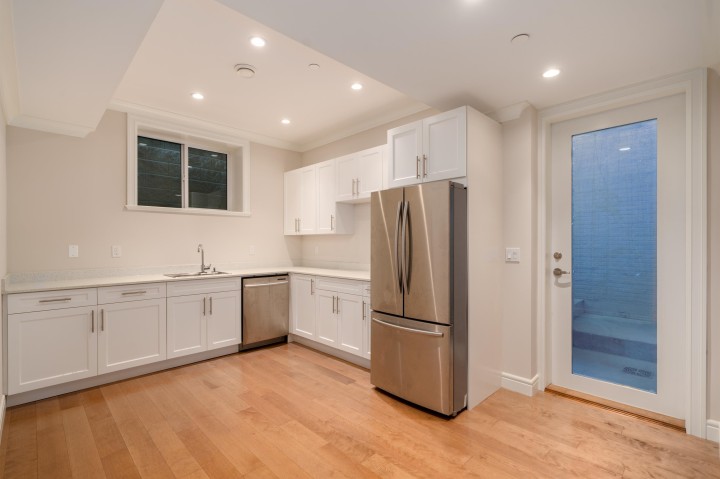 Photo 27 at 920 3rd Street, Cedardale, West Vancouver