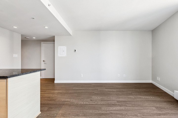 Photo 6 at 2007 - 488 Sw Marine Drive, Marpole, Vancouver West