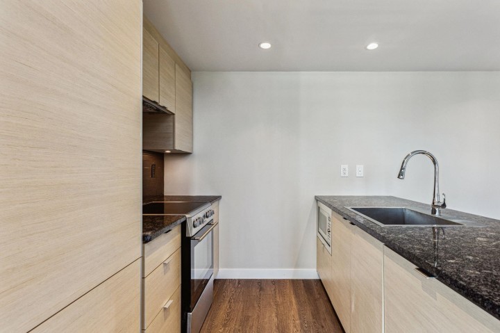 Photo 12 at 2007 - 488 Sw Marine Drive, Marpole, Vancouver West