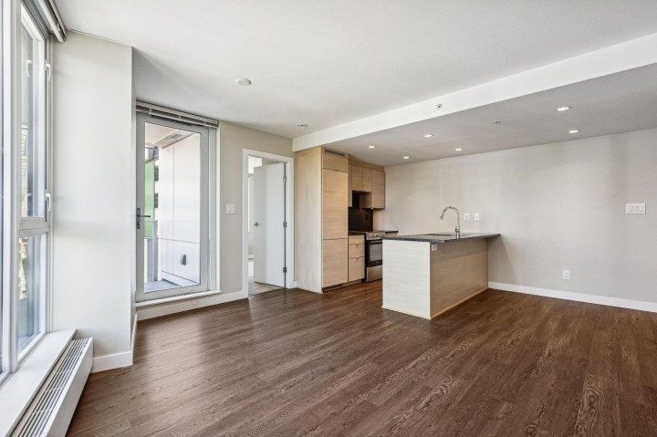 Photo 7 at 2007 - 488 Sw Marine Drive, Marpole, Vancouver West