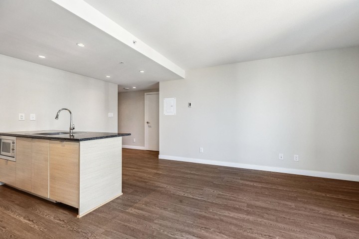 Photo 9 at 2007 - 488 Sw Marine Drive, Marpole, Vancouver West