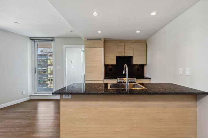 Photo 11 at 2007 - 488 Sw Marine Drive, Marpole, Vancouver West