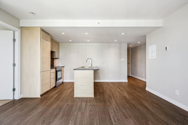 Photo 8 at 2007 - 488 Sw Marine Drive, Marpole, Vancouver West