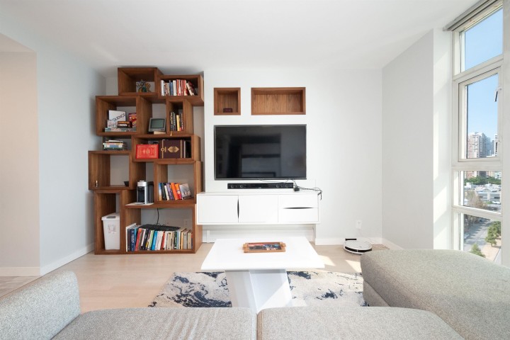 Photo 2 at 1703 - 198 Aquarius Mews, Yaletown, Vancouver West