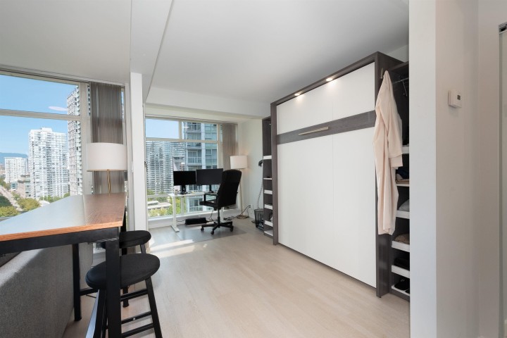 Photo 13 at 1703 - 198 Aquarius Mews, Yaletown, Vancouver West