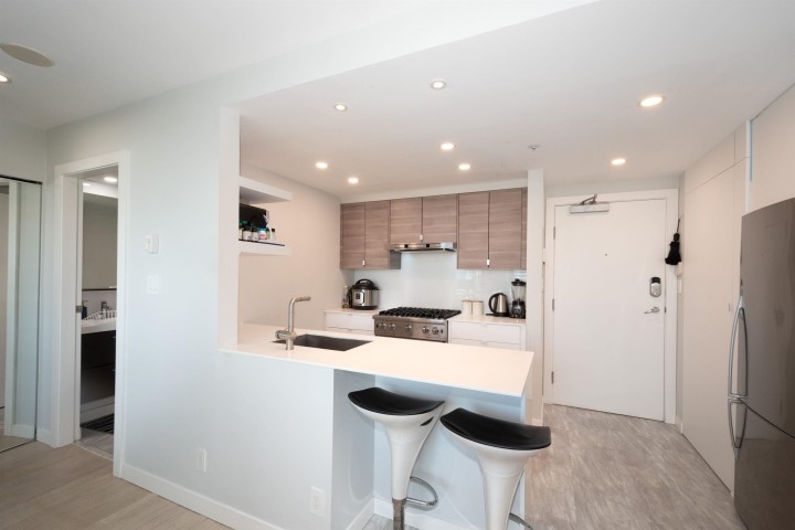 Photo 5 at 1703 - 198 Aquarius Mews, Yaletown, Vancouver West