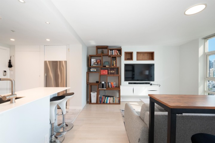 Photo 10 at 1703 - 198 Aquarius Mews, Yaletown, Vancouver West