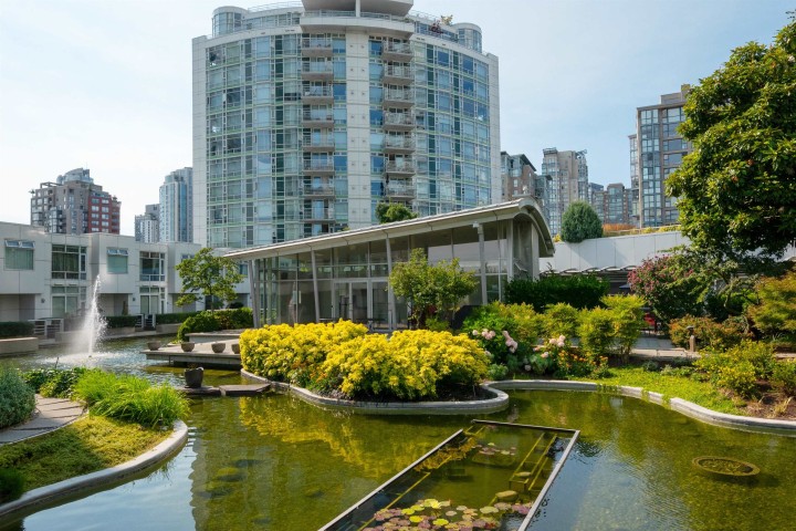 Photo 31 at 1703 - 198 Aquarius Mews, Yaletown, Vancouver West