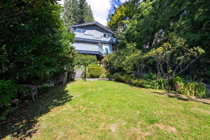 Photo 5 at 368 E Kings Road, Upper Lonsdale, North Vancouver