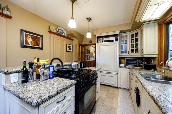 Photo 9 at 368 E Kings Road, Upper Lonsdale, North Vancouver