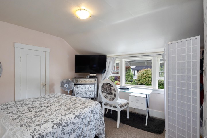 Photo 6 at 1325/27 Laburnum Street, Kitsilano, Vancouver West